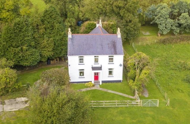 Traditional detached self-catering farmhouse with modern comforts.