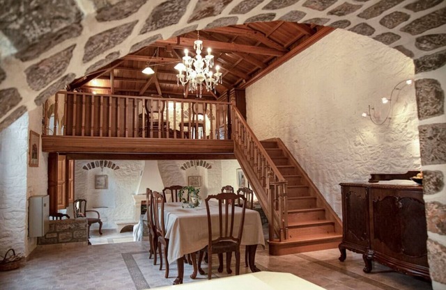 Traditional Mansion "Eugenie"