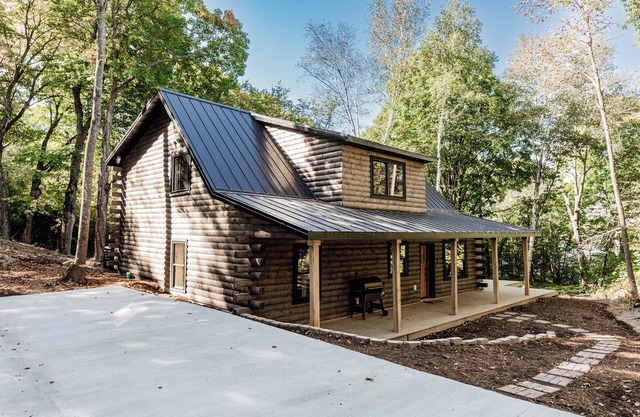 Tranquil Cabin Retreat with Private Lake Access