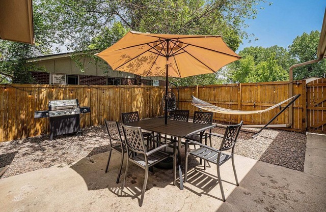 Tranquil Chic Retreat | Near Mtns/Red Rocks | Wifi