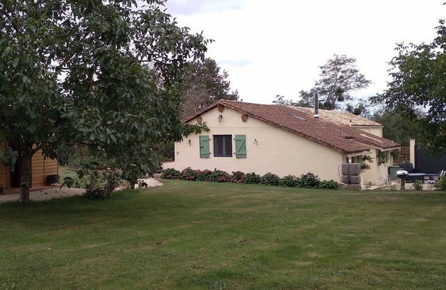 Tranquil cottage set in the heart of the Deux Sevres countryside.