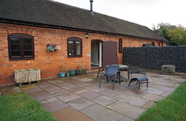 Tranquil Farlow Retreat