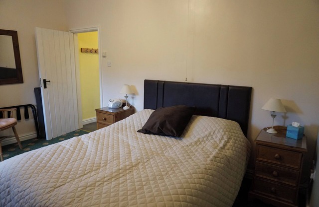Tranquil Farlow Retreat