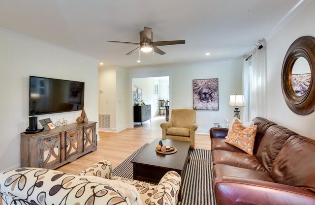 Tranquil Travelers Rest Home with Fire Pit!