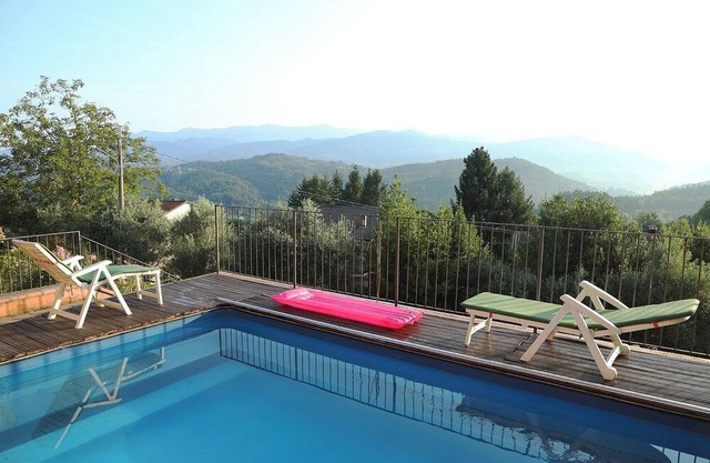Tranquil Tuscan House with Pool and Scenic Views