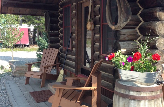 Trapper Cabin 259.00 Night EVERY NIGHT - 1 Night Min - No Cleaning Fee