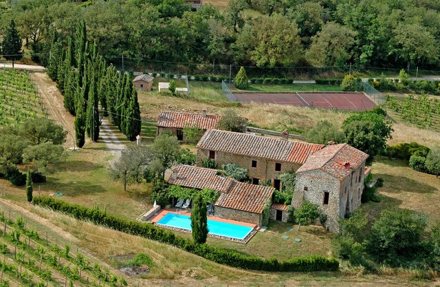 Traumblick in die Toskana vom Landhaus mit Pool auf Hügel zw. Siena u. Florenz