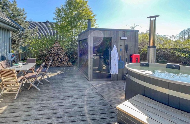 traumHaff Bootsmanns Domizil Kamin, privates NORDICSPA, Boot in Rieth am See