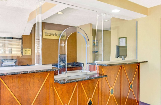 Travelodge by Wyndham Silver Spring