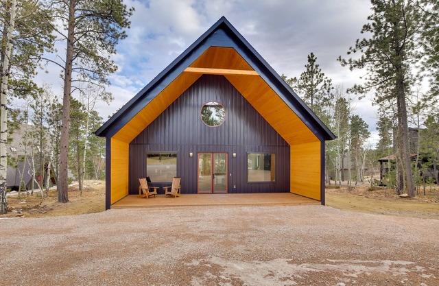 Tree House A-Frame Cabin at Powder House Pass