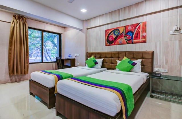 Treebo Lake Bloom Powai