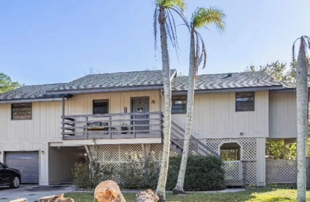 Treehouse Vibes! - 3BR/2BA Stilt Home - 10 Min From Beach - Pet-Friendly