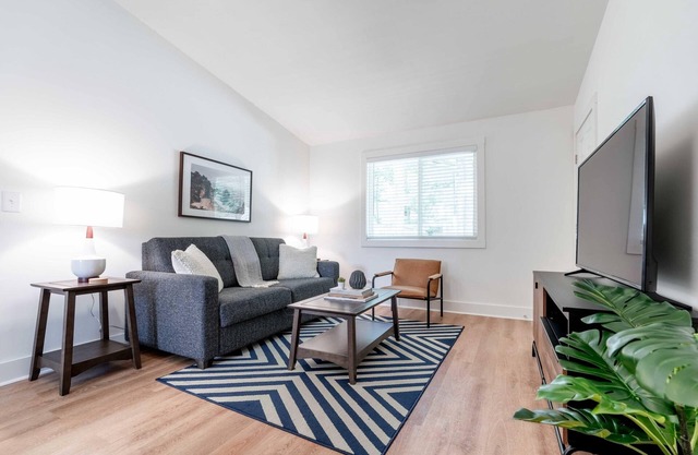 Trendy and Sophisticated 1-Bedroom Apartment!