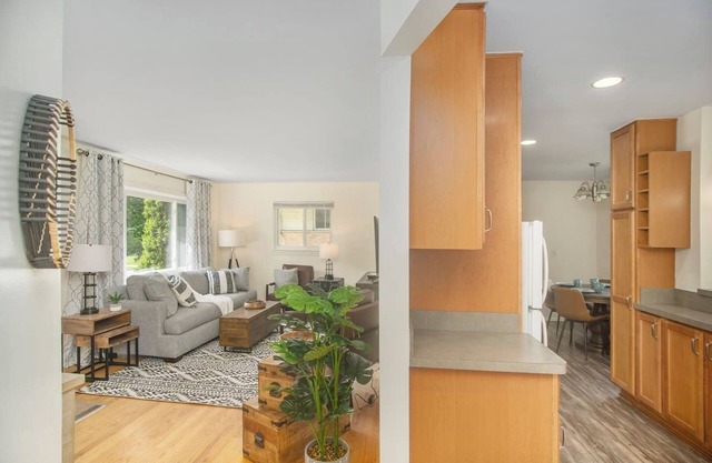 Trendy Ann Arbor Boho Chic Ranch (30 day min)