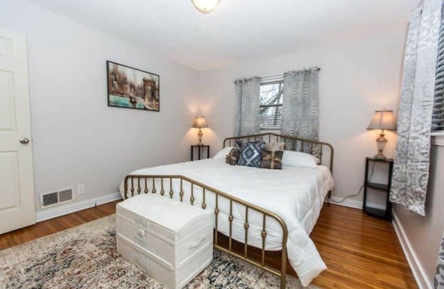 Trendy Home w/Private Backyard - Bham Brickstone