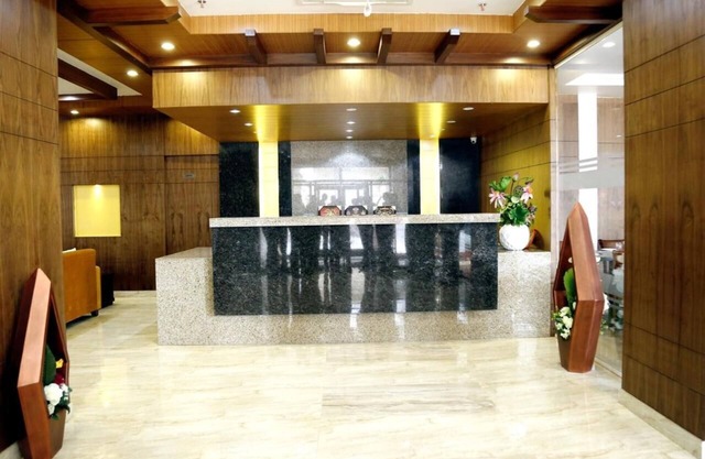 Triguna Clarks Inn