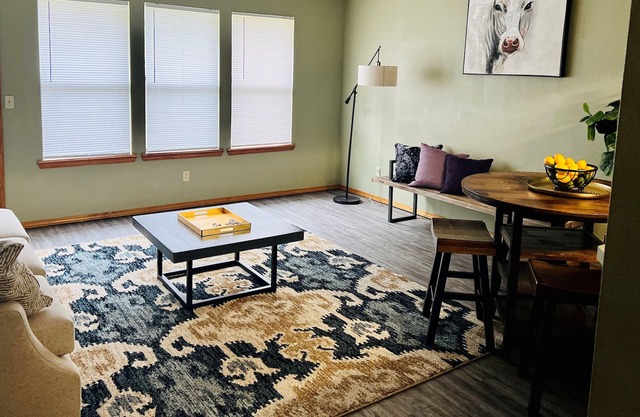 Triplex in Enid with Garage