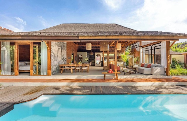 Tropical Complex Villas up to 16px Next To Seminyak