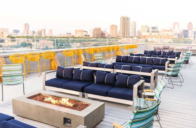 Tru by Hilton Dallas Downtown Market Center