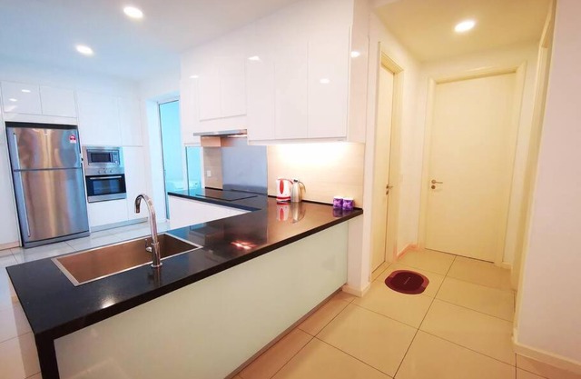 TS HomeStay (3Rooms,Free Parking & Wifi,Malacca.)