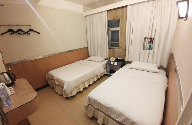 Tsim Sha Tsui, Jordan, 3 minutes to the MTR station, Harbour City, Temple Street