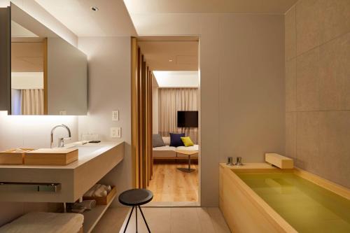 TSUKI Tokyo