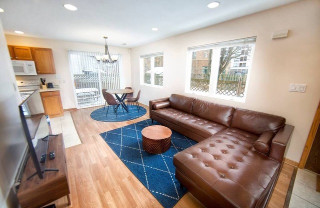 Tucked Away Off Brady - 4 Beds