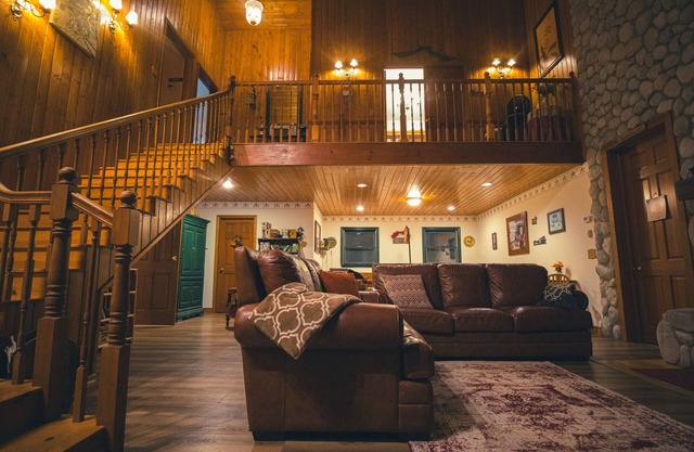 Tucker Peak Lodge