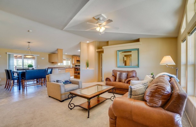 Tucson Home: 11 Mi to Saguaro National Park!