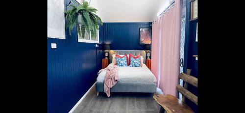 Tulip Cottage, Ballandean