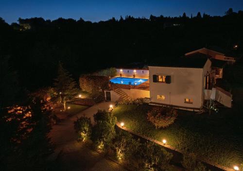 Tulip House Pool Villa in Corfu