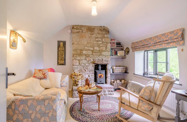 Tump Cottage - One Bedroom House, Sleeps 2