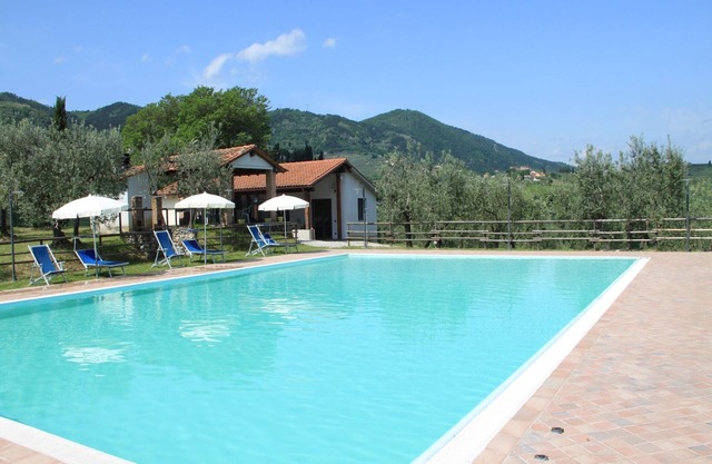 Tuscan heaven; Vinci and Pistoia