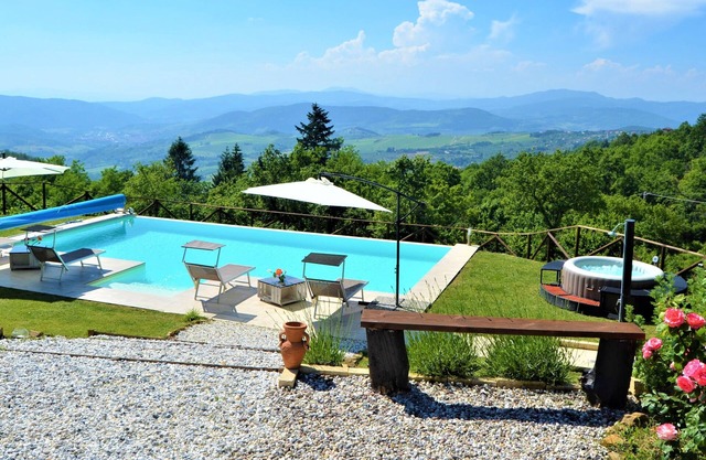Tuscan villa with infinity salt private pool and jacuzzi on breathtaking view