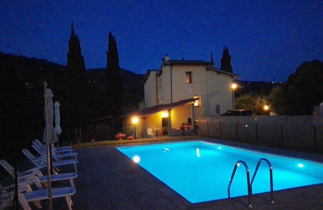 Tuscany countryside appartment with pool