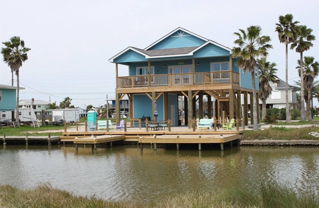 Twin Palms 2.0 Private Dock Space