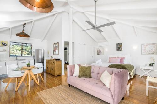 Twin Tallows - secluded couples retreat
