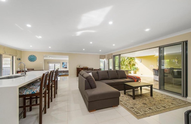 Two Beaches, 9 Rodley Street, Bonny Hills
