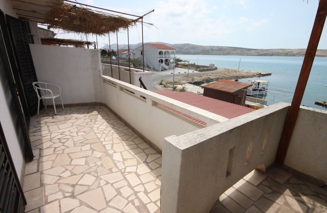 Two bedroom apartment near beach Kustići, Pag (A-6449-a)
