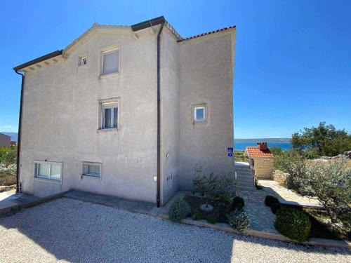 Two-Bedroom Apartment in Maslenica I