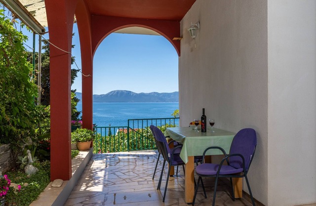 Two bedroom apartment with terrace and sea view Brist, Makarska (A-22463-a)