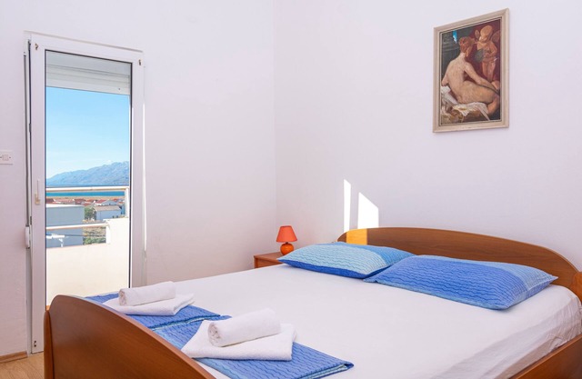 Two bedroom apartment with balcony and sea view Ražanac, Zadar (A-6919-a)