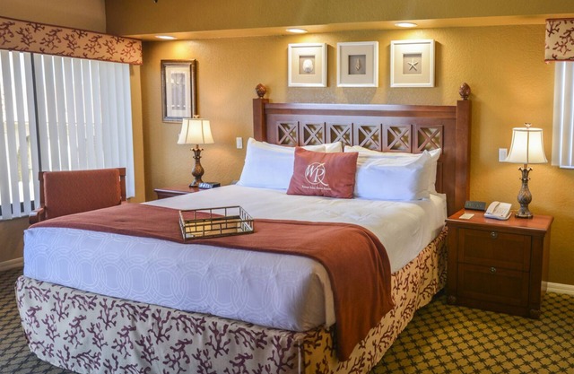 Two Bedroom at Lakes Resort & Spa near Theme Parks