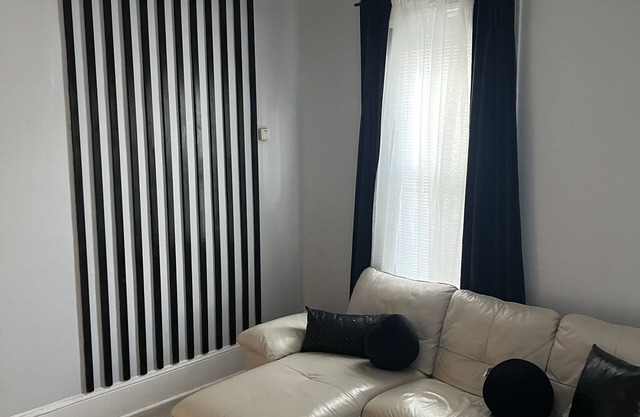 Two Bedroom Luxury apartments /5 Minutes away from Amphitheater