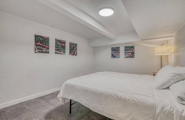 Two King beds Basement under office