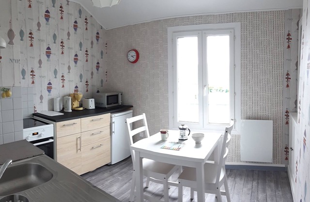 Two rooms 100 m from the sea