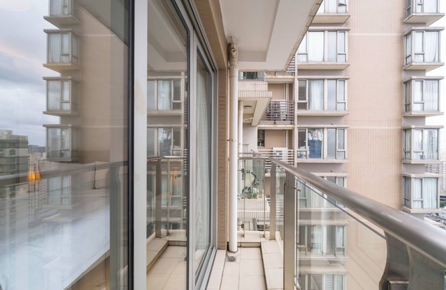 Tyms Modern 3BR 2BA Apt Near Metro