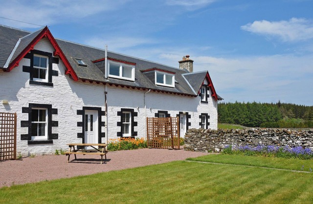 UK35715 - South Cottage