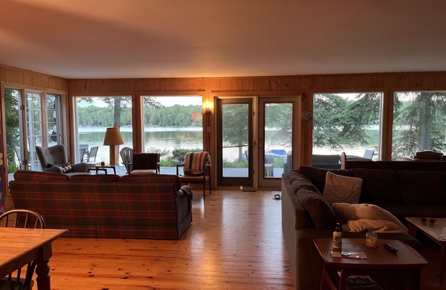 Ultimate Family Cottage-desirable Twelve Mile Lake