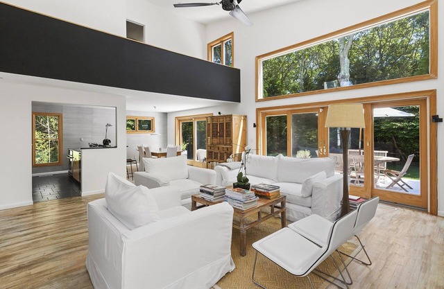 Ultimate Hamptons Luxury - Modern Home in East Hampton